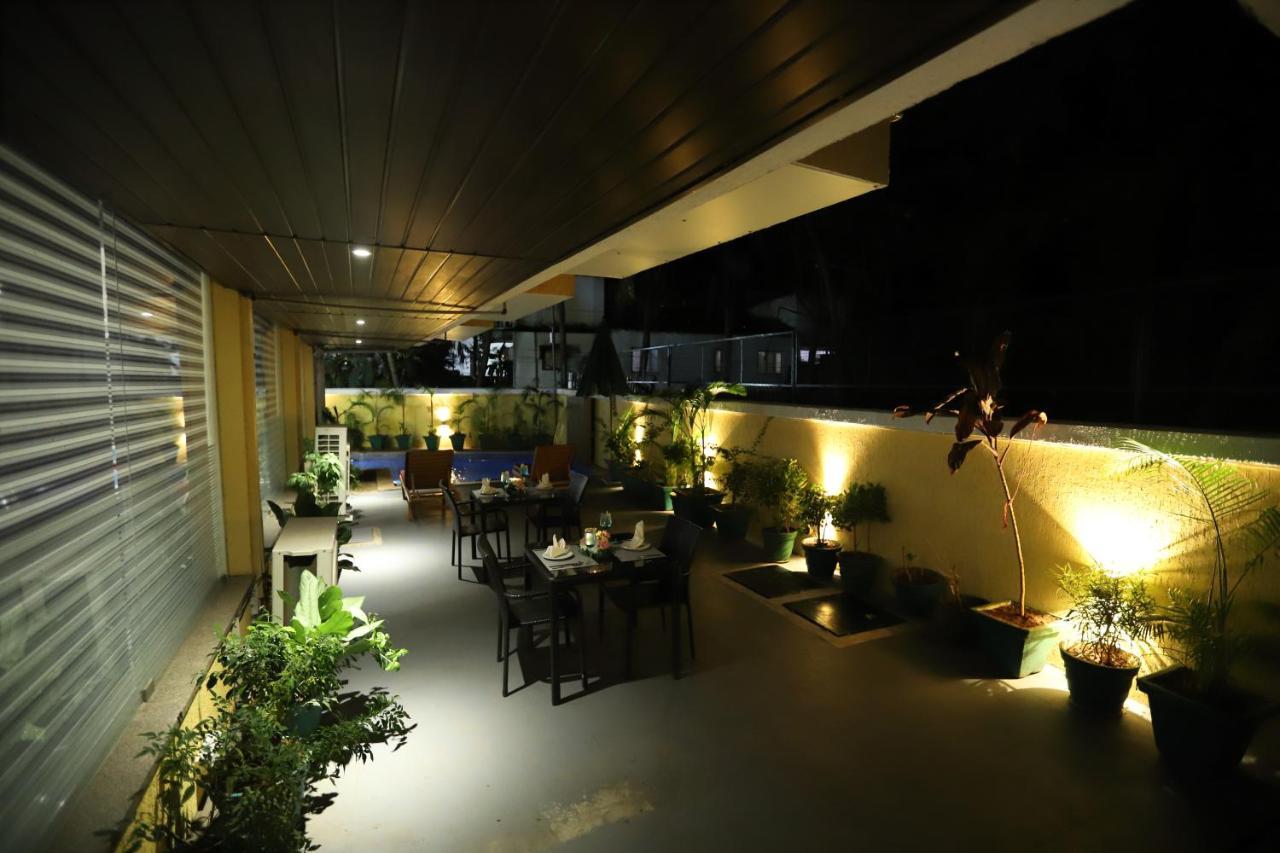 Zip By Spree Hotels Hyde Goa Кандолим Екстериор снимка